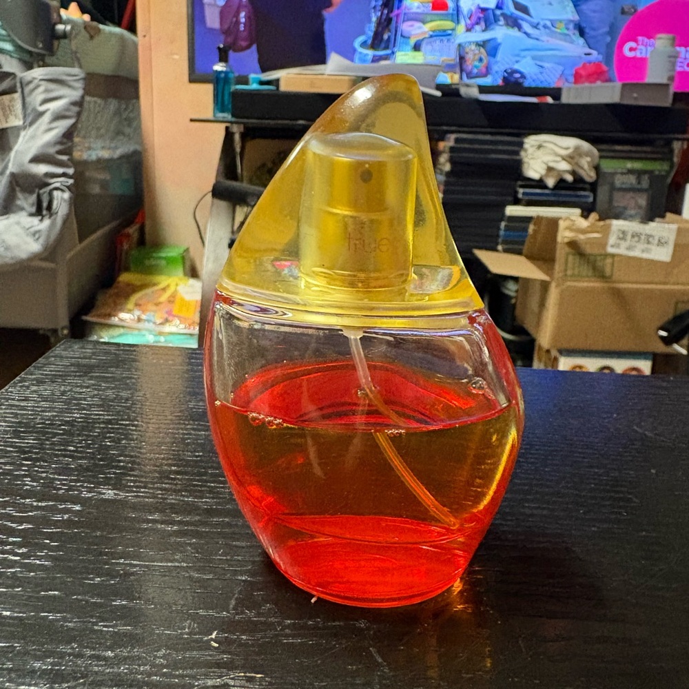 Avon true glow DISCONTINUED RARE fragrance